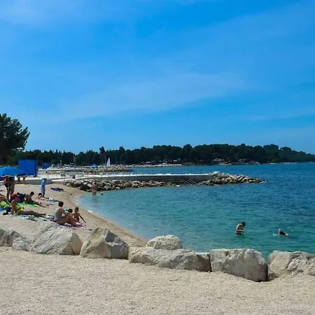 Apartment Lorenzo's App Pula, Istria *